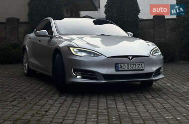 Ліфтбек Tesla Model S 2017 в Хусті