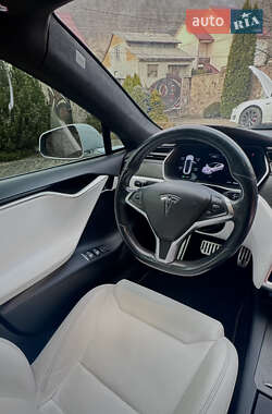 Лифтбек Tesla Model S 2017 в Хусте
