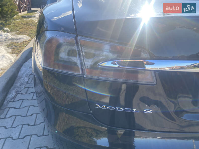 Лифтбек Tesla Model S 2015 в Луцке фото 11 Лифтбек Tesla Model S 2015 в Луцке