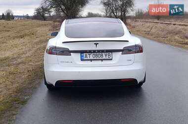 Лифтбек Tesla Model S 2018 в Львове