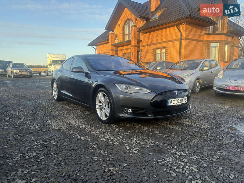 Ліфтбек Tesla Model S 2015 в Луцьку фото 4 Ліфтбек Tesla Model S 2015 в Луцьку