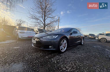 Ліфтбек Tesla Model S 2015 в Луцьку