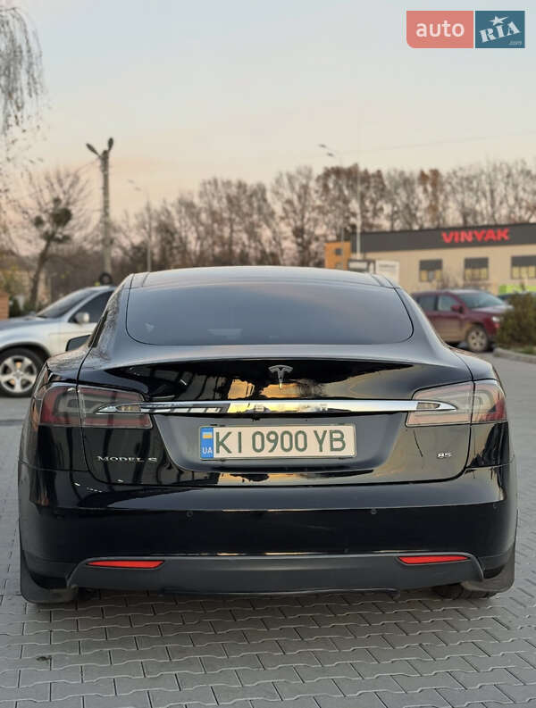 Ліфтбек Tesla Model S 2014 в Вінниці