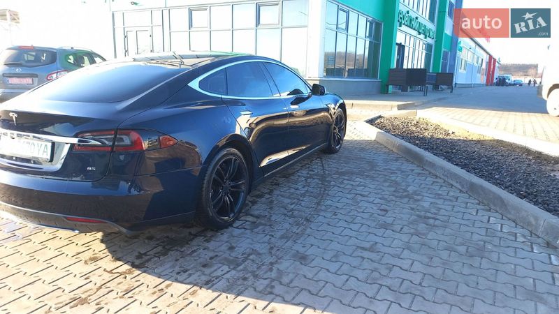 Лифтбек Tesla Model S 2013 в Нововолынске фото 8 Лифтбек Tesla Model S 2013 в Нововолынске