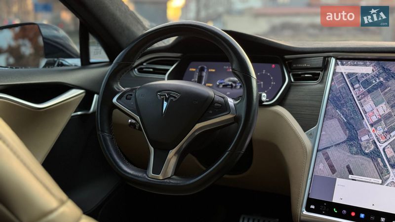 Лифтбек Tesla Model S 2014 в Ивано-Франковске