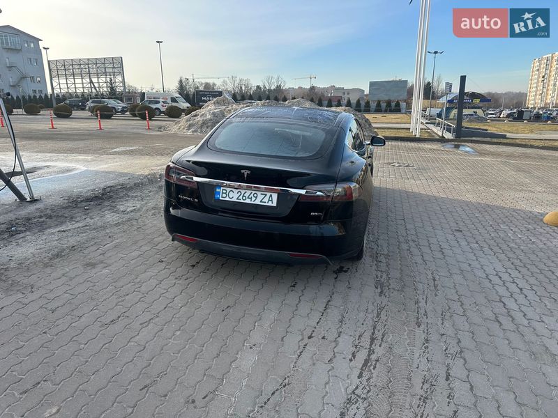Ліфтбек Tesla Model S 2015 в Львові фото 7 Ліфтбек Tesla Model S 2015 в Львові