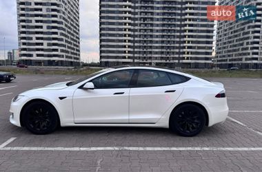 Лифтбек Tesla Model S 2018 в Киеве