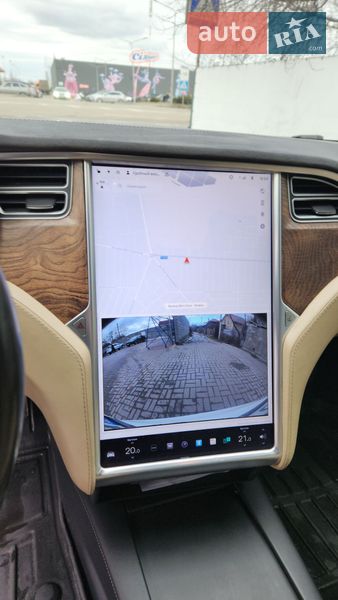 Ліфтбек Tesla Model S 2016 в Києві