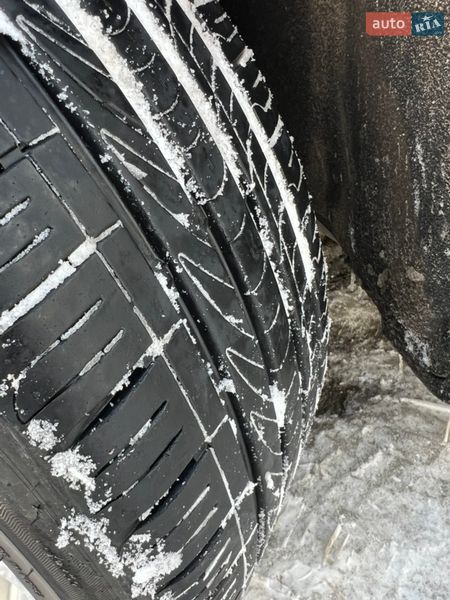 Лифтбек Tesla Model S 2013 в Львове