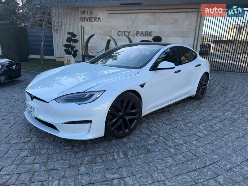 Tesla Model S 2022