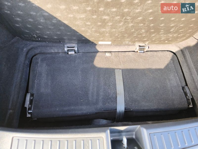 Лифтбек Tesla Model S 2014 в Львове