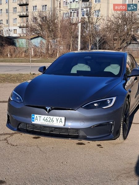 Лифтбек Tesla Model S 2021 в Коломые
