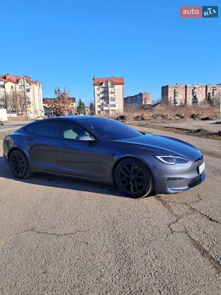 Лифтбек Tesla Model S 2021 в Коломые