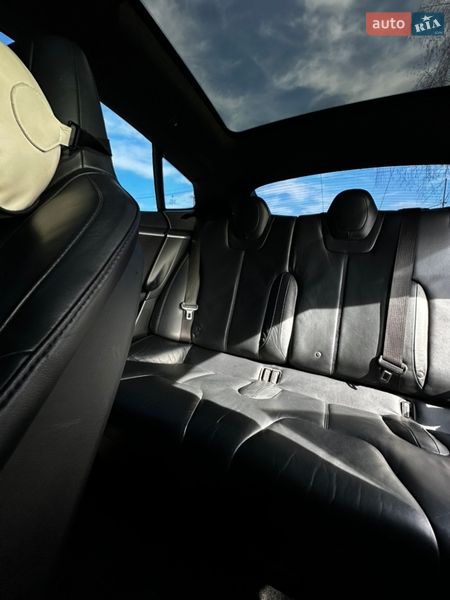 Лифтбек Tesla Model S 2013 в Львове