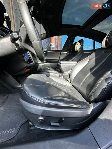 Лифтбек Tesla Model S 2013 в Львове