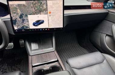 Лифтбек Tesla Model S 2022 в Запорожье