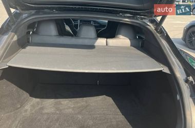 Ліфтбек Tesla Model S 2015 в Львові