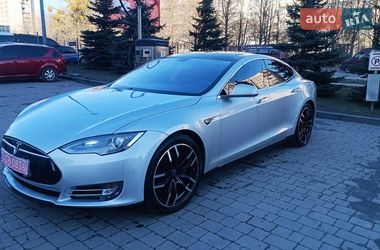 Лифтбек Tesla Model S 2013 в Львове