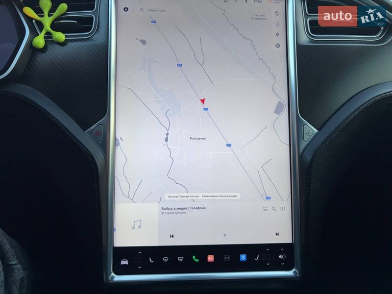 Лифтбек Tesla Model S 2017 в Коломые
