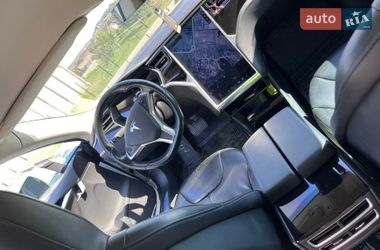 Ліфтбек Tesla Model S 2014 в Шумську