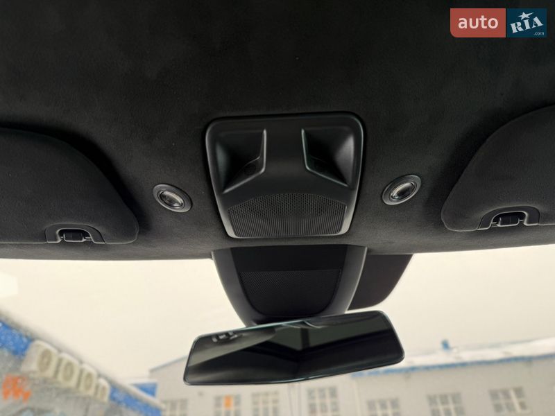 Ліфтбек Tesla Model S 2016 в Житомирі