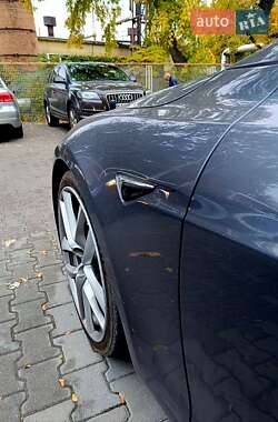 Лифтбек Tesla Model S 2017 в Днепре