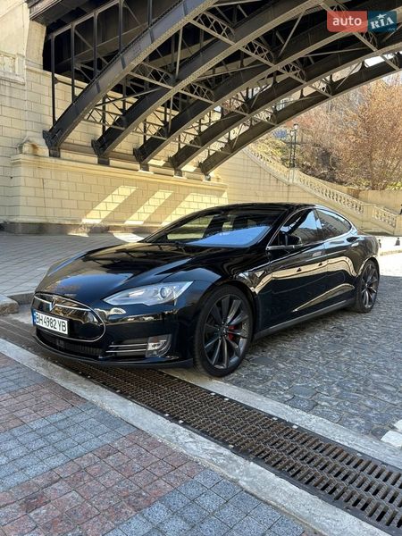 Лифтбек Tesla Model S 2014 в Одессе