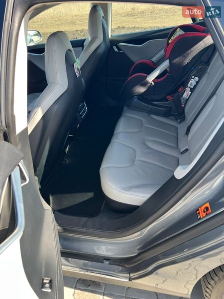 Лифтбек Tesla Model S 2013 в Ровно фото 28 Лифтбек Tesla Model S 2013 в Ровно