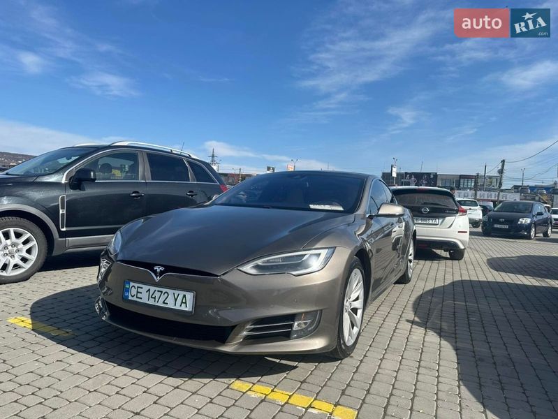 Tesla Model S 2016