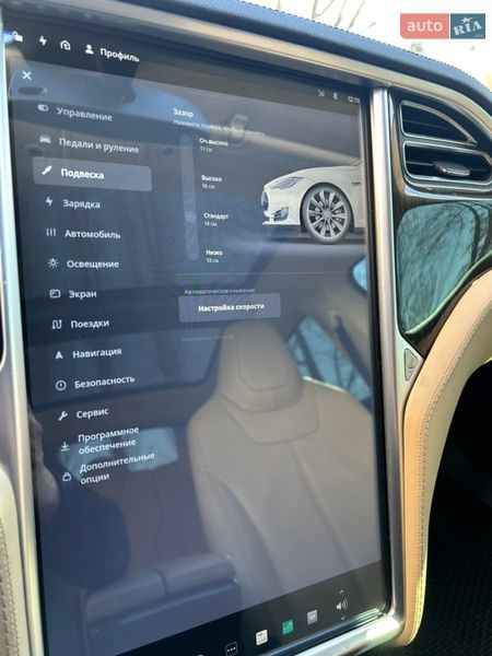 Ліфтбек Tesla Model S 2013 в Черкасах