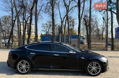 Лифтбек Tesla Model S 2013 в Львове
