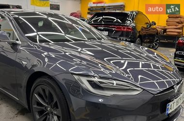 Лифтбек Tesla Model S 2020 в Ивано-Франковске