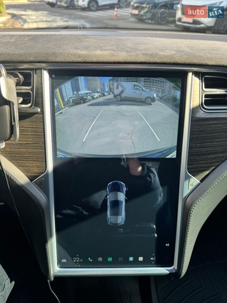 Ліфтбек Tesla Model S 2015 в Києві