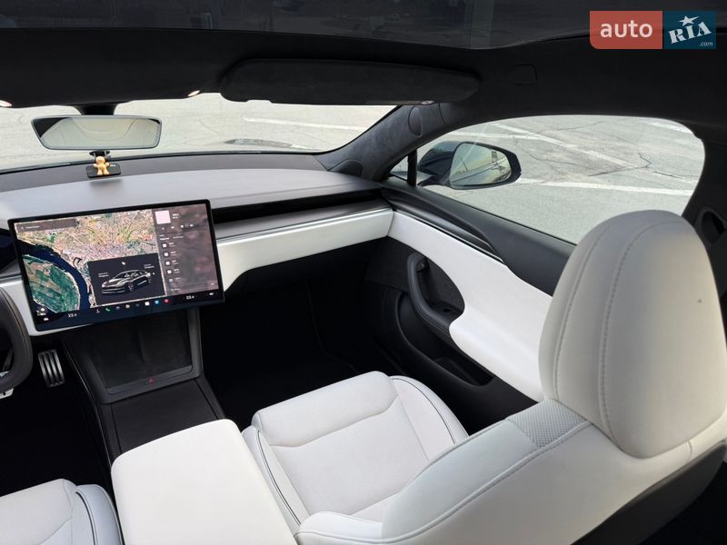 Ліфтбек Tesla Model S 2024 в Запоріжжі
