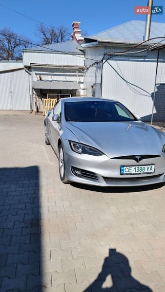 Лифтбек Tesla Model S 2014 в Глыбокой