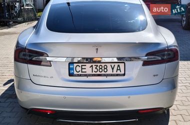 Лифтбек Tesla Model S 2014 в Глыбокой