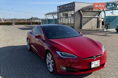 Лифтбек Tesla Model S 2020 в Хусте