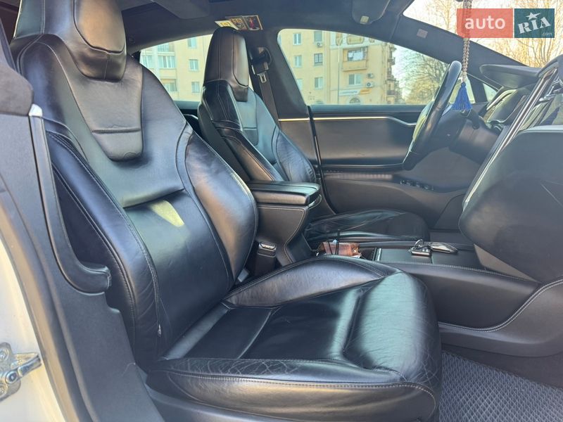 Ліфтбек Tesla Model S 2015 в Чорноморську фото 10 Ліфтбек Tesla Model S 2015 в Чорноморську