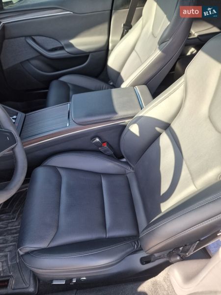 Лифтбек Tesla Model S 2023 в Одессе