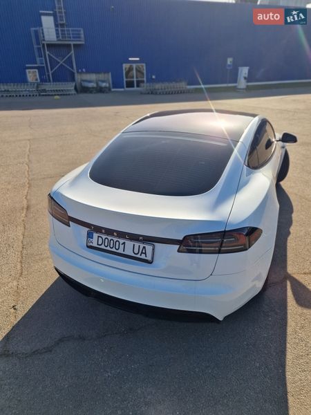 Лифтбек Tesla Model S 2023 в Одессе