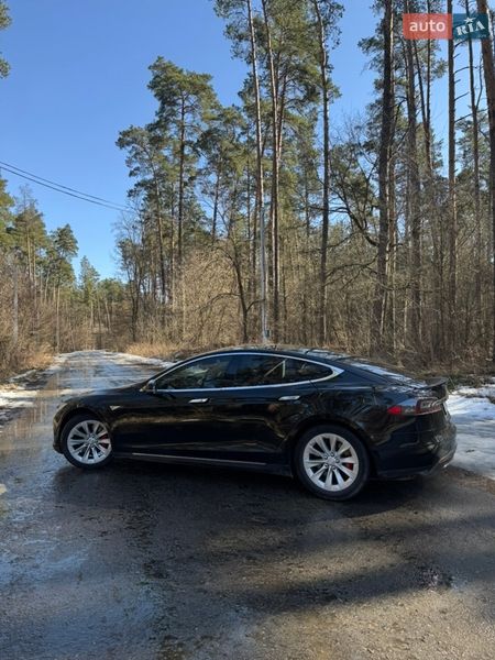 Лифтбек Tesla Model S 2014 в Киеве