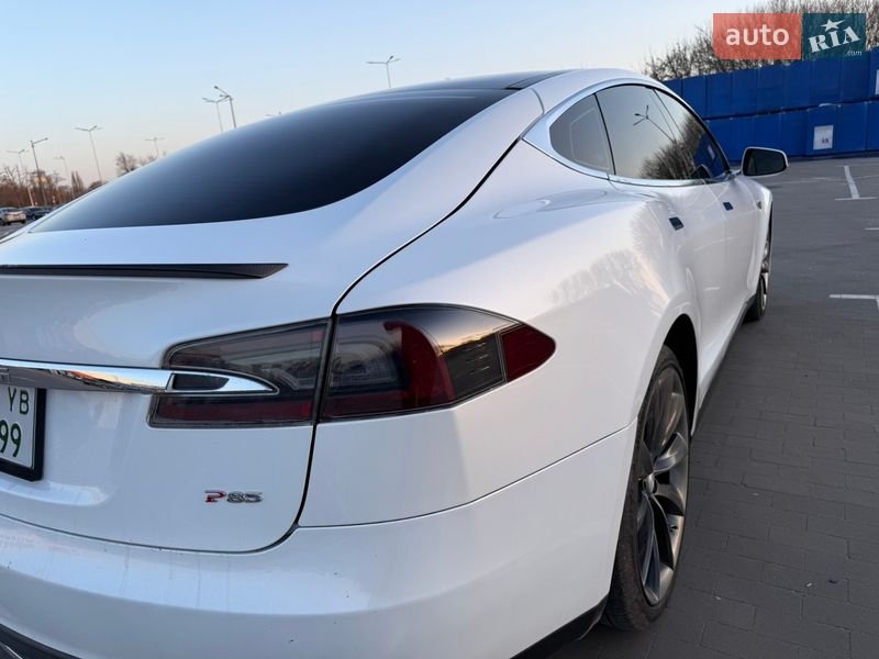 Лифтбек Tesla Model S 2013 в Борисполе фото 12 Лифтбек Tesla Model S 2013 в Борисполе