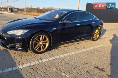 Ліфтбек Tesla Model S 2013 в Львові
