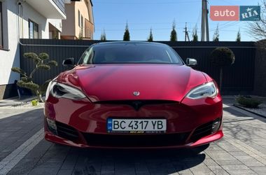 Лифтбек Tesla Model S 2019 в Львове