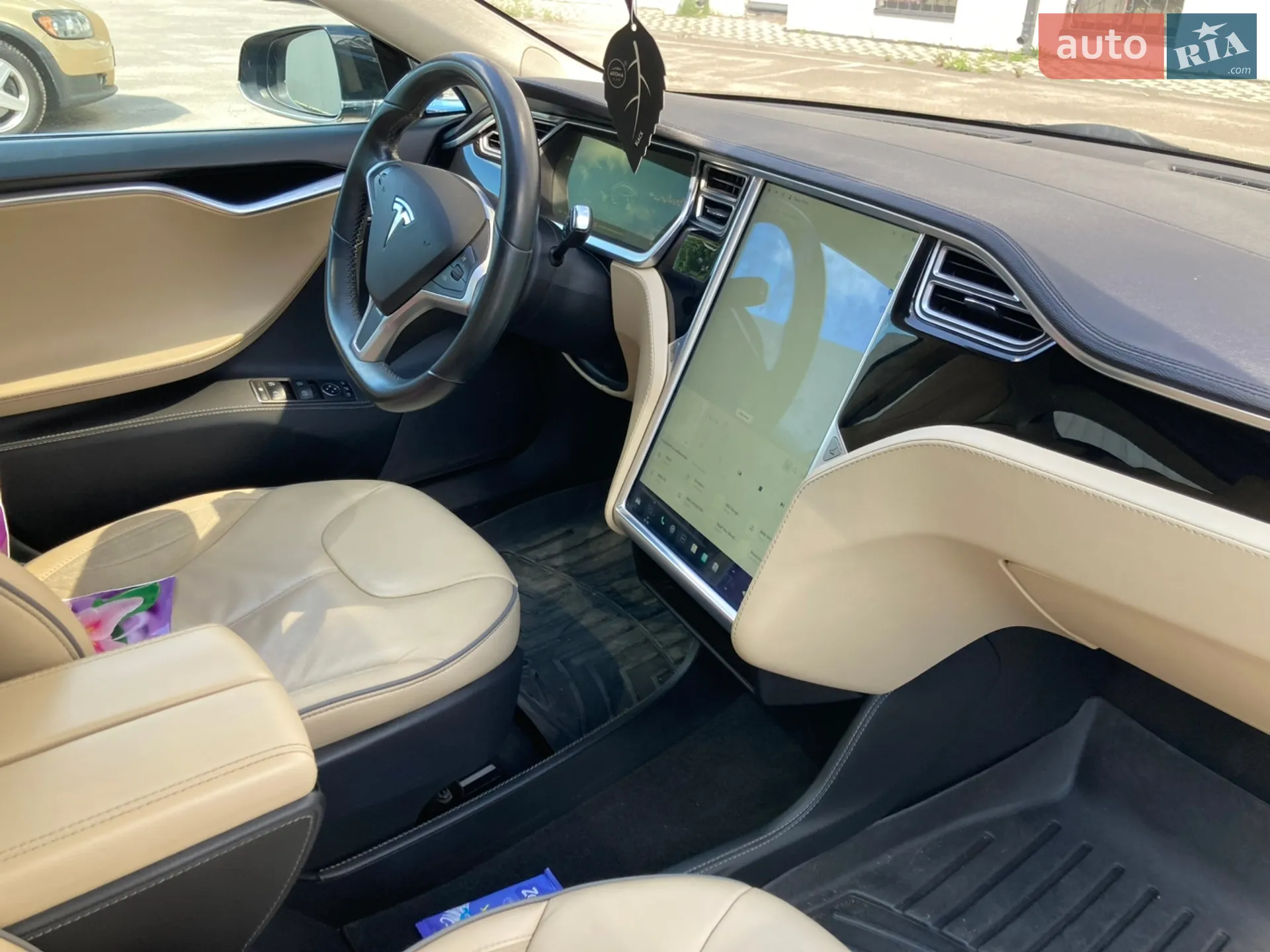 2014 Tesla Model S - мініатюра 5