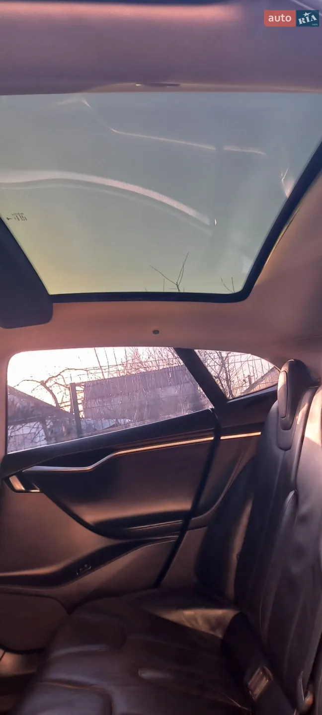 2014 Tesla Model S - мініатюра 22