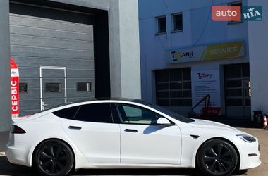 Лифтбек Tesla Model S 2022 в Киеве
