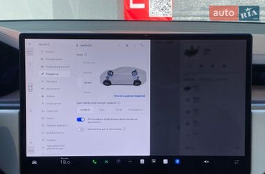 Лифтбек Tesla Model S 2022 в Киеве