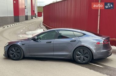 Лифтбек Tesla Model S 2022 в Киеве