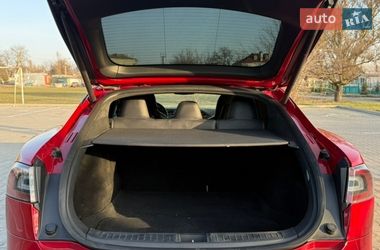 Лифтбек Tesla Model S 2016 в Одессе